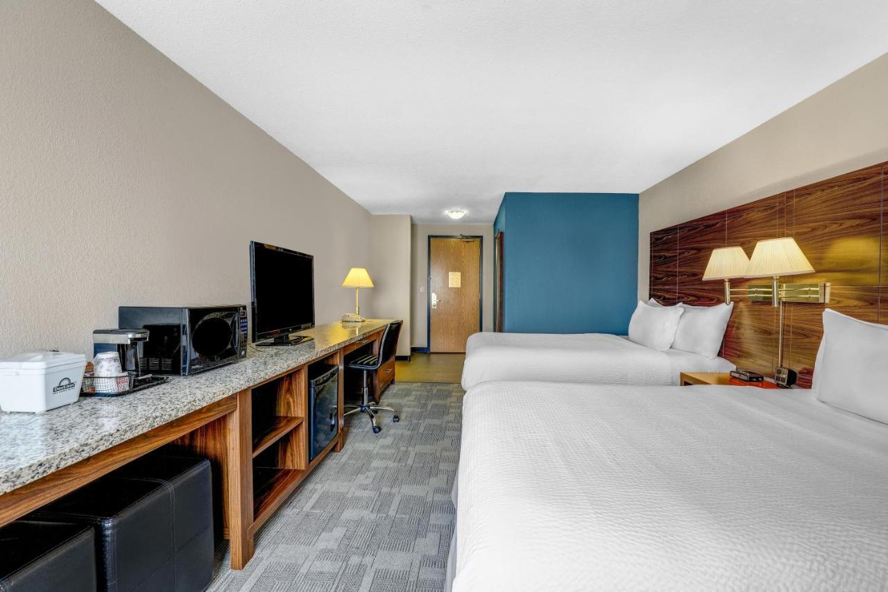 Days Inn By Wyndham Red Deer Ngoại thất bức ảnh